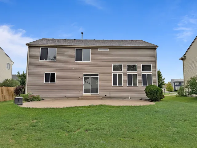 $439,900 | 782 Cameron Drive, Antioch, IL 60002