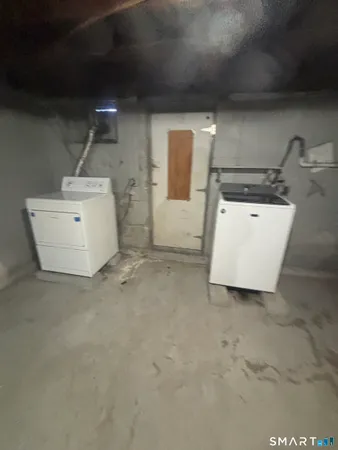 $2,100 | 163 Louisiana Avenue, Unit 163, Bridgeport, CT 06610