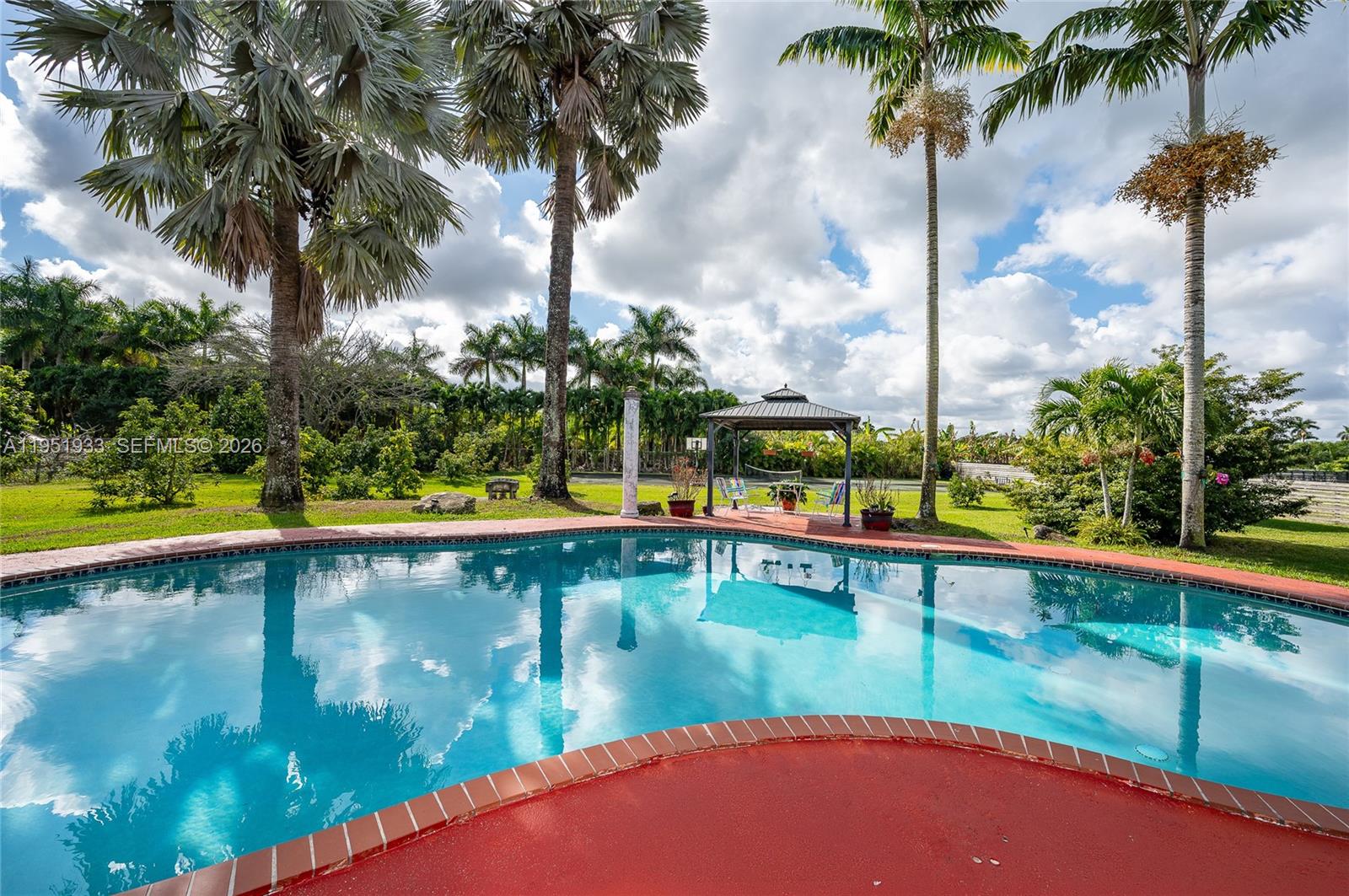 19520 Southwest 206th Street Miami, FL 33187 - Photo 13 of 48
