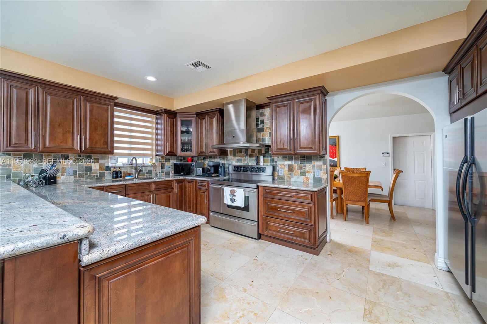 19520 Southwest 206th Street Miami, FL 33187 - Photo 17 of 48