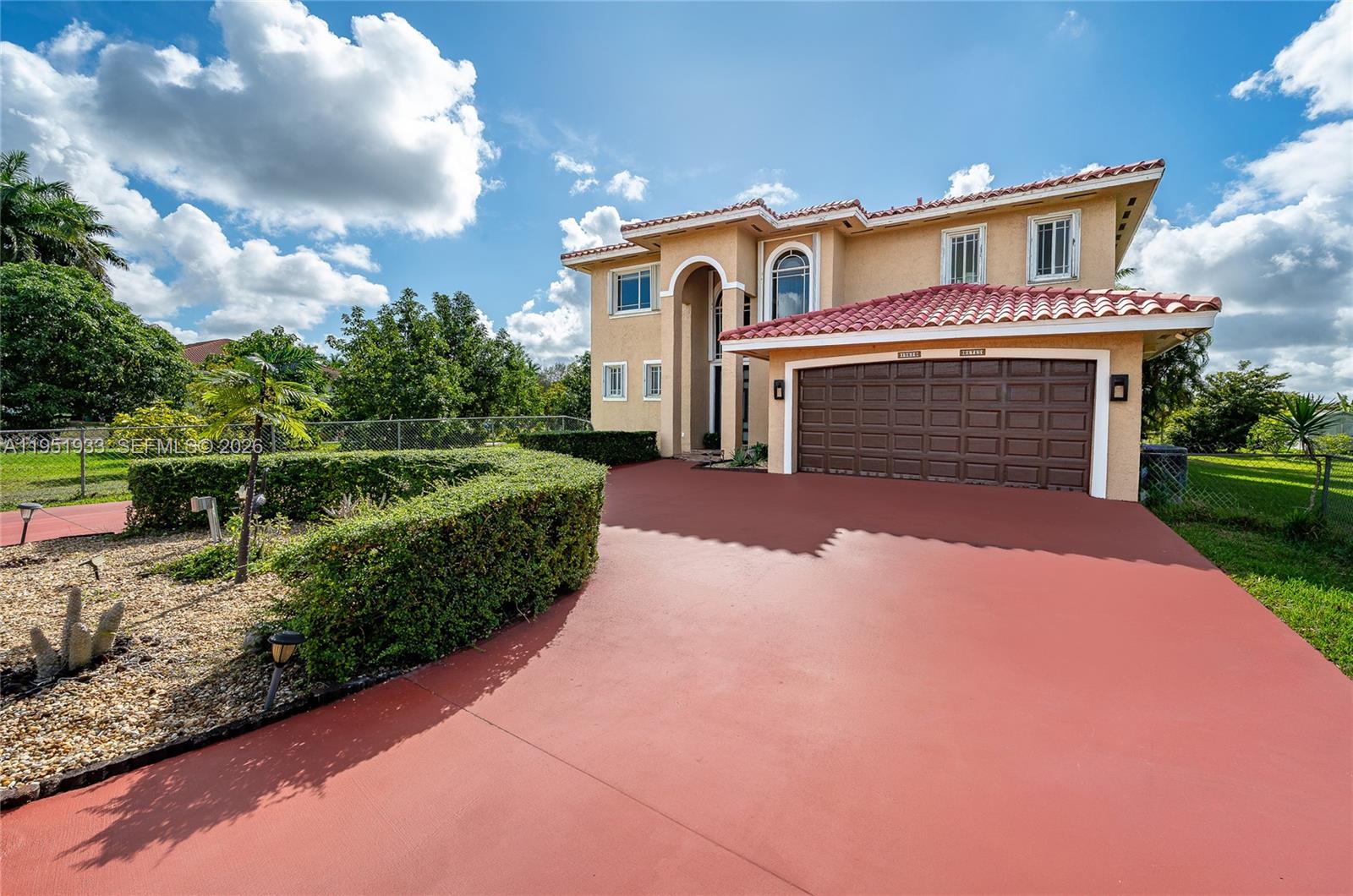 19520 Southwest 206th Street Miami, FL 33187 - Photo 5 of 48