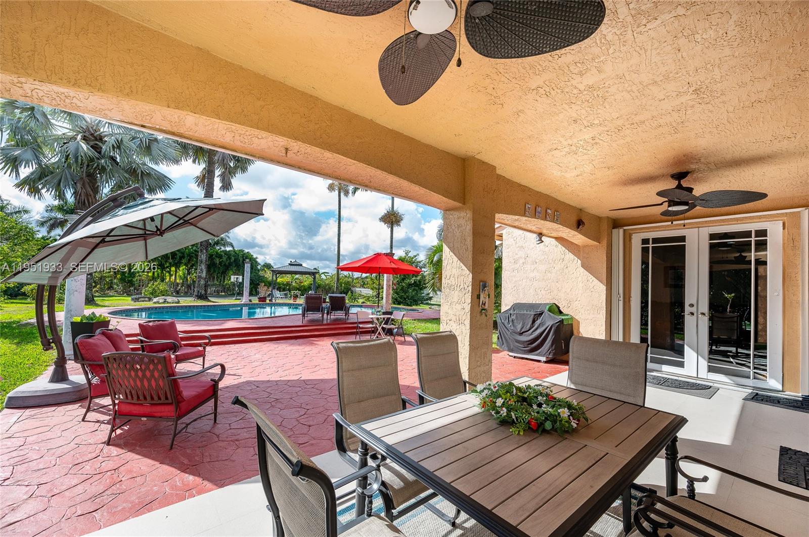 19520 Southwest 206th Street Miami, FL 33187 - Photo 9 of 48