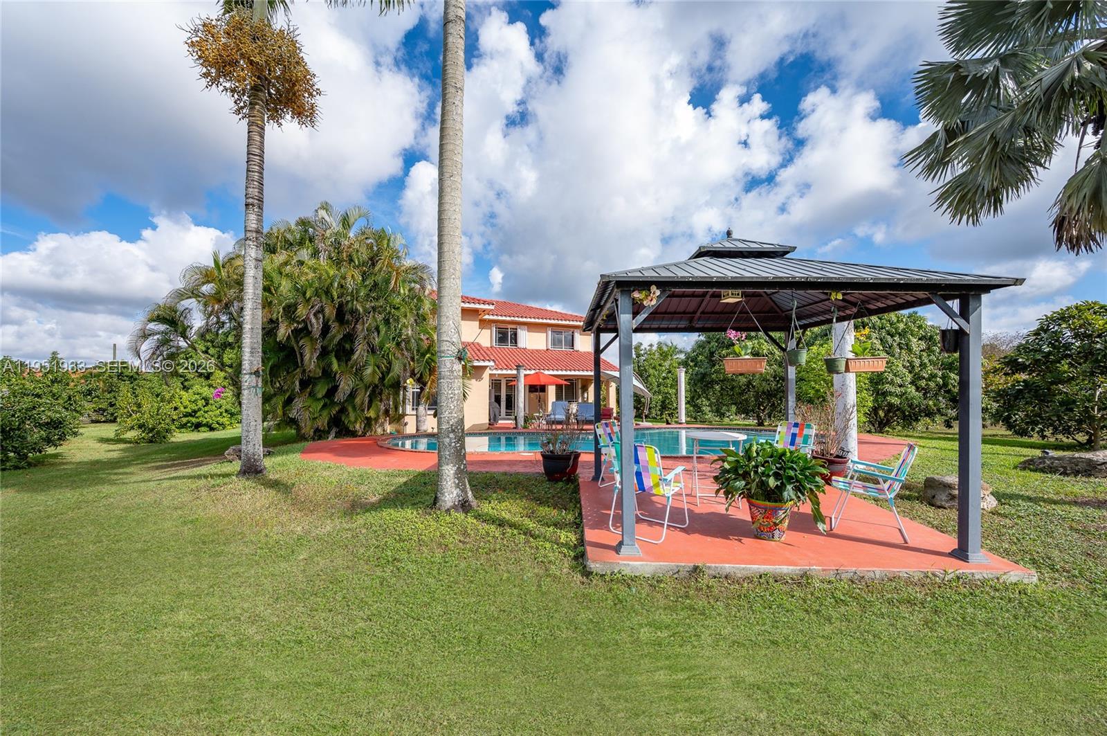 19520 Southwest 206th Street Miami, FL 33187 - Photo 10 of 48