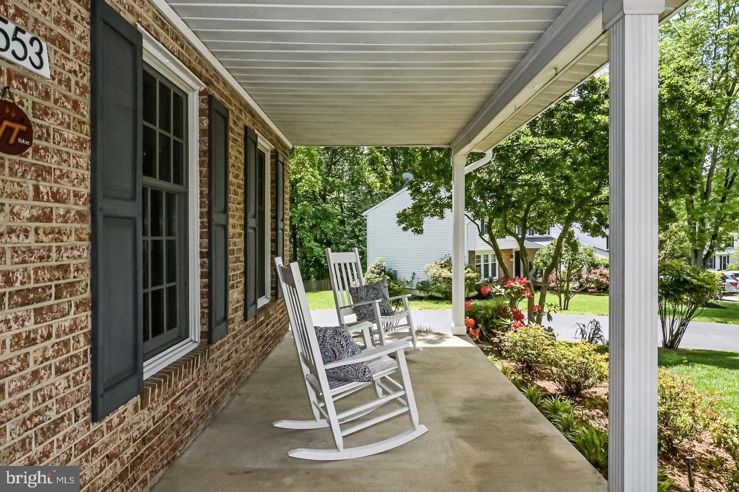 7553 Cloud Court Springfield, VA 22153 - Photo 3 of 31