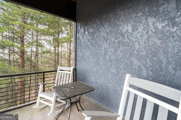 $1,100,000 | 23 Lake Trail West, Unit 10, Hiawassee, GA 30546