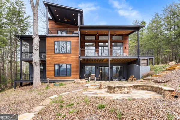 $1,100,000 | 23 Lake Trail West, Unit 10, Hiawassee, GA 30546