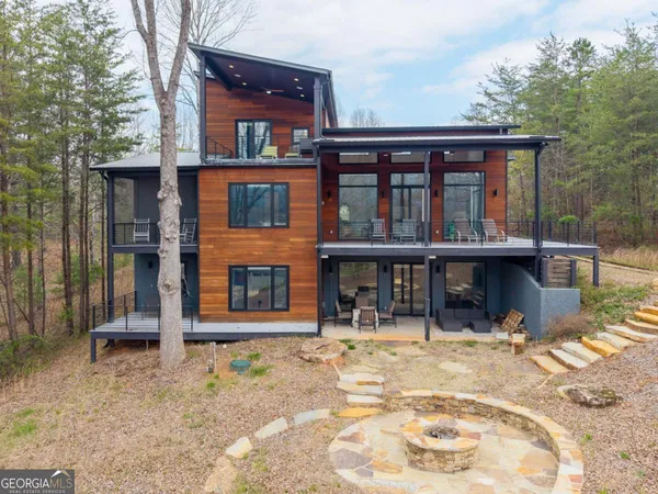 $1,100,000 | 23 Lake Trail West, Unit 10, Hiawassee, GA 30546