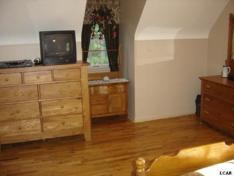 1262 East Oregon Road Adrian, MI 49221 - Photo 13 of 24 20359074-12.JPG