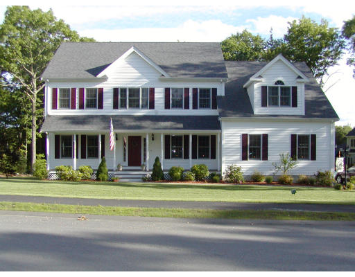35 Broad Acres Farm Road Medway, MA 02053 - Photo 1 of 7 Gallery Image 1