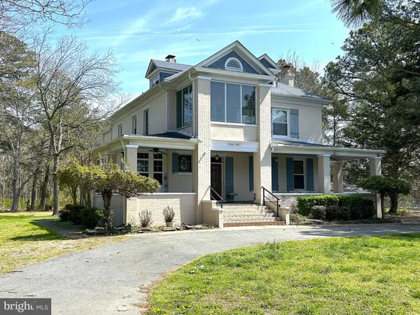 $359,900 | 11 South Somerset Avenue, Crisfield, MD 21817