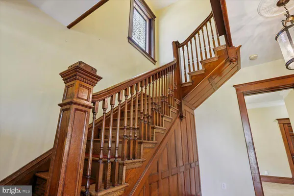 a view of entryway