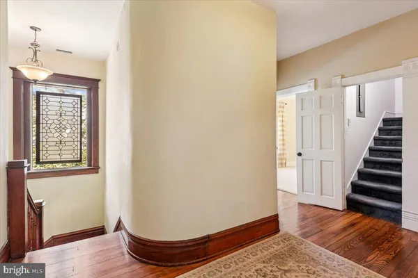 a view of an entryway