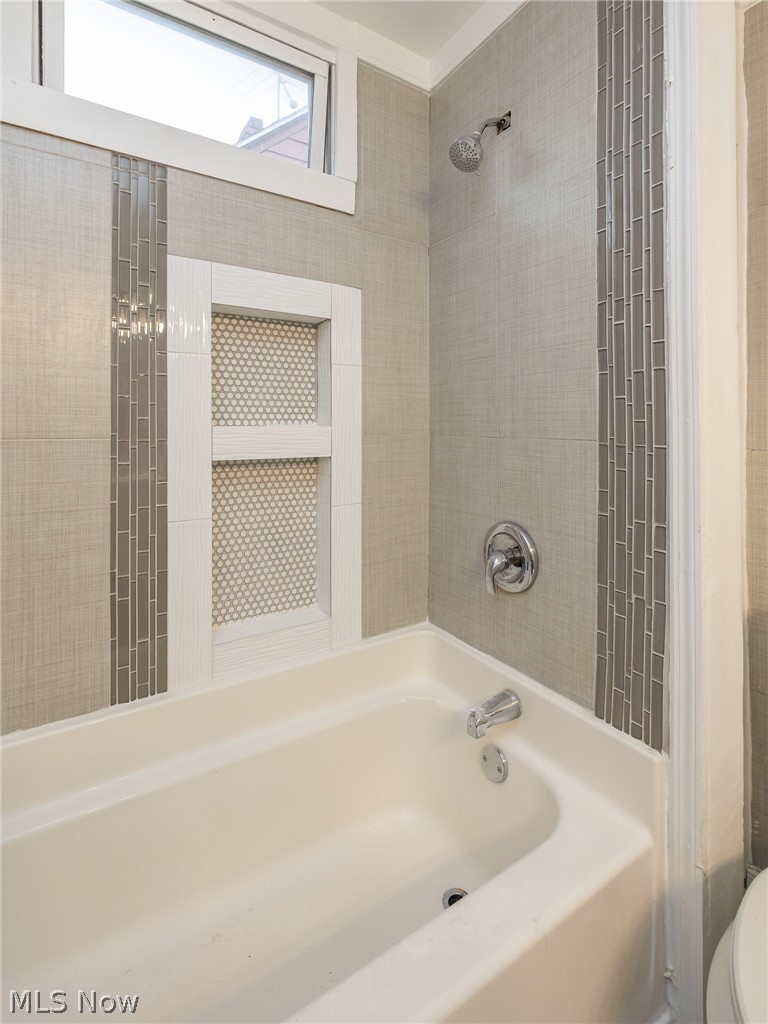 939 Vineshire Road Cleveland Heights, OH 44121 - Photo 20 of 48 Gallery Image 20