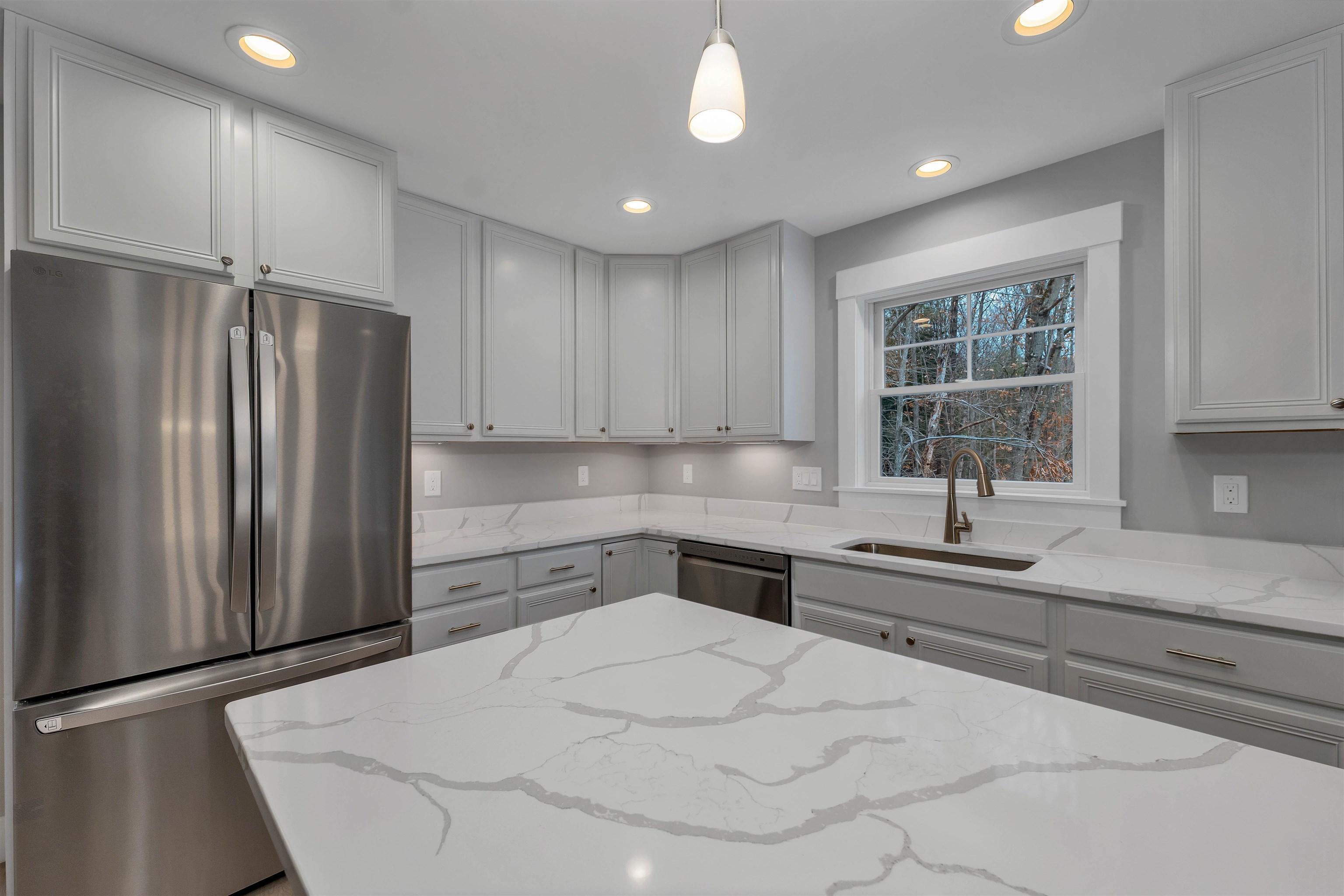 654 Alton Mountain Road Alton, NH 03810 - Photo 3 of 35