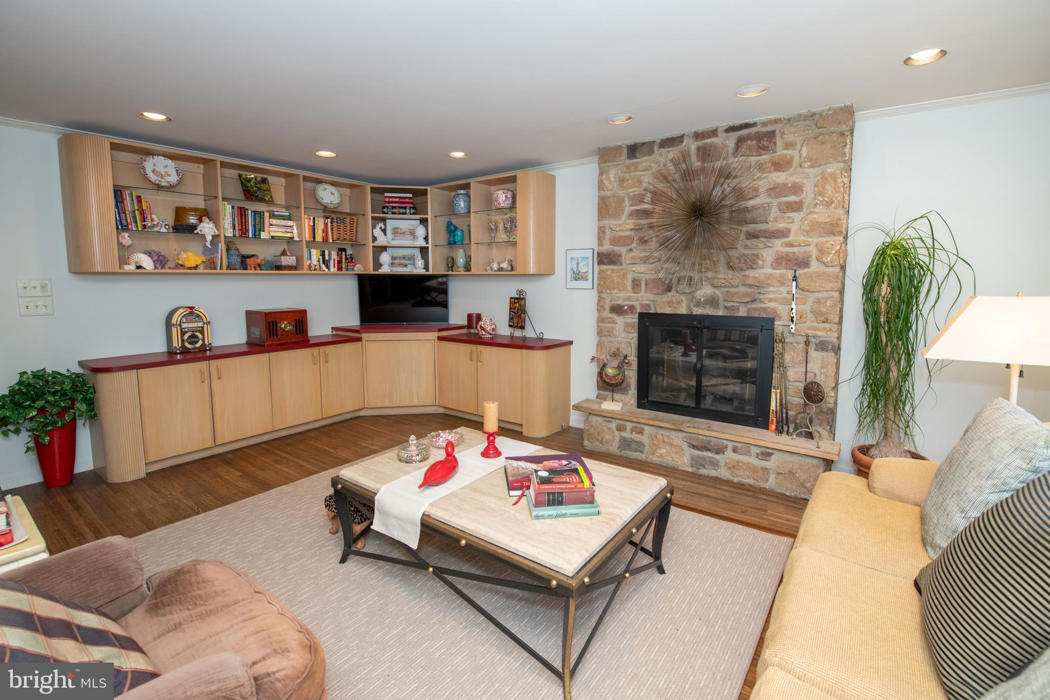 1166 Mettler Road Huntingdon Valley, PA 19006 - Photo 11 of 54 Family Room