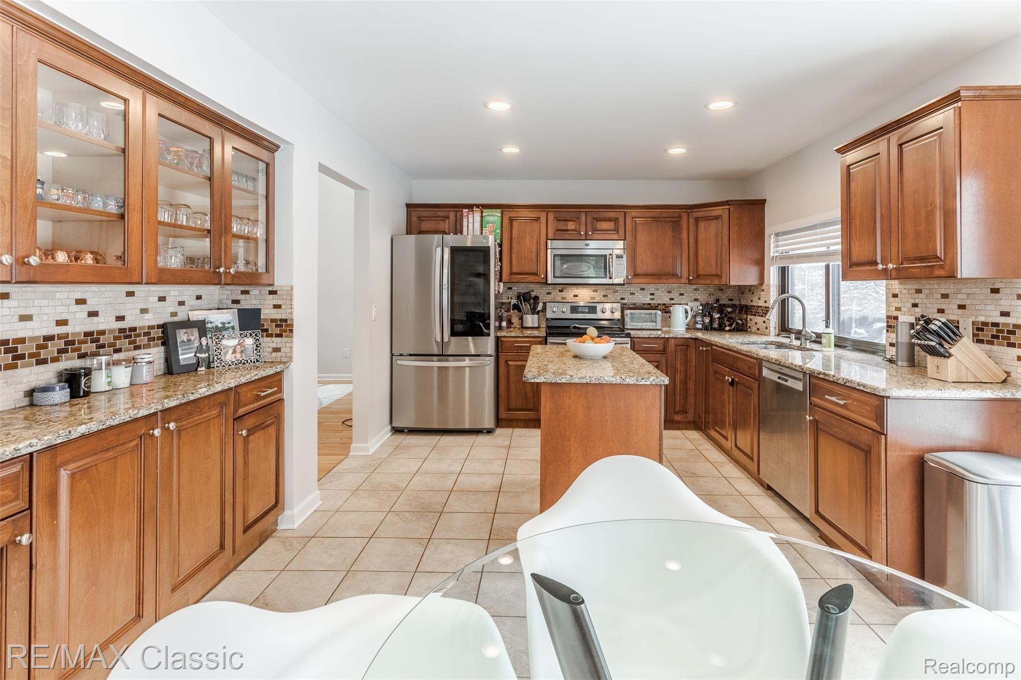 5151 Patrick Road West Bloomfield, MI 48322 - Photo 20 of 43 Patrick-13.jpg