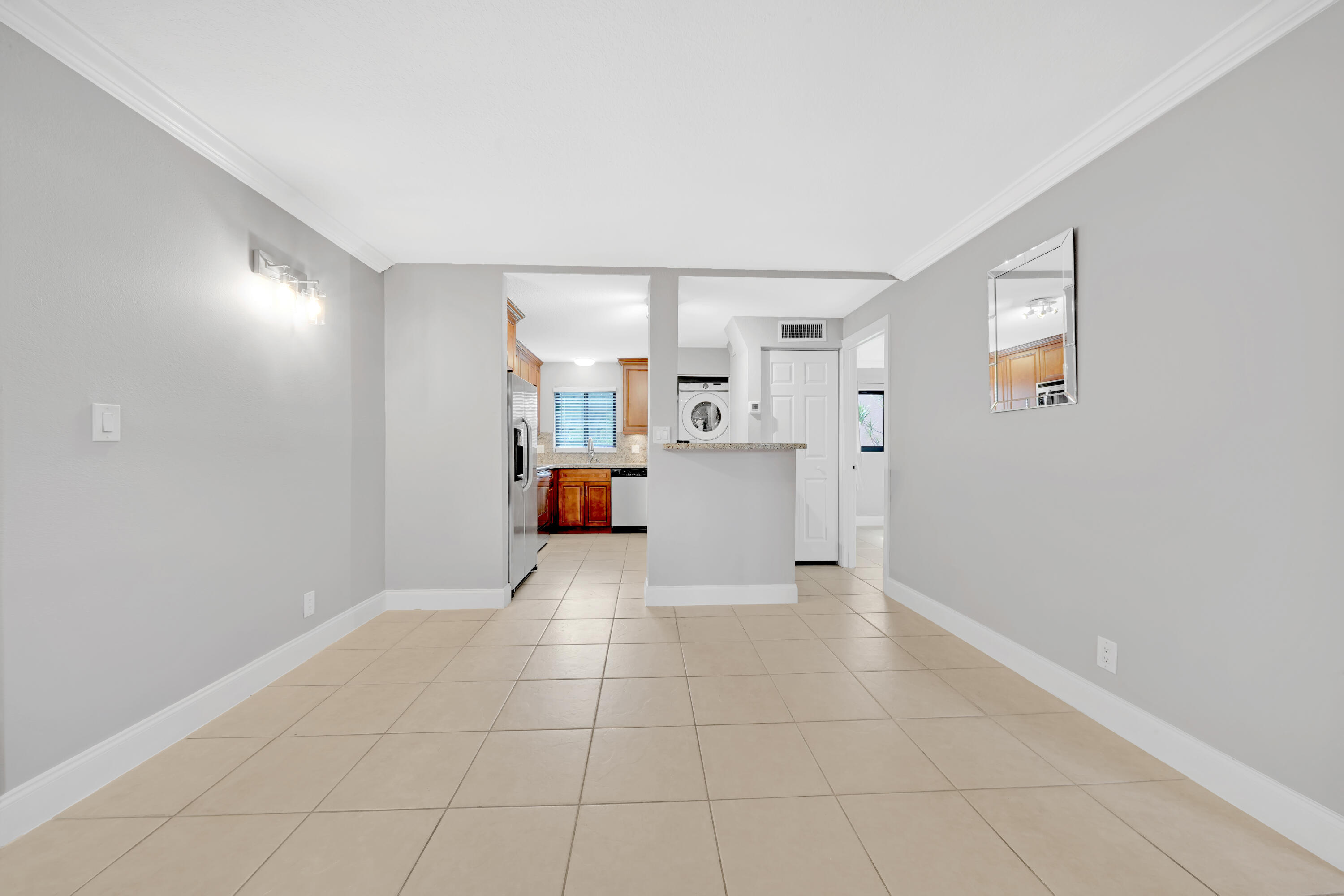 50 Southeast 12th Street, Unit 1320 Boca Raton, FL 33432 - Photo 13 of 39 4 Dining Area (2)