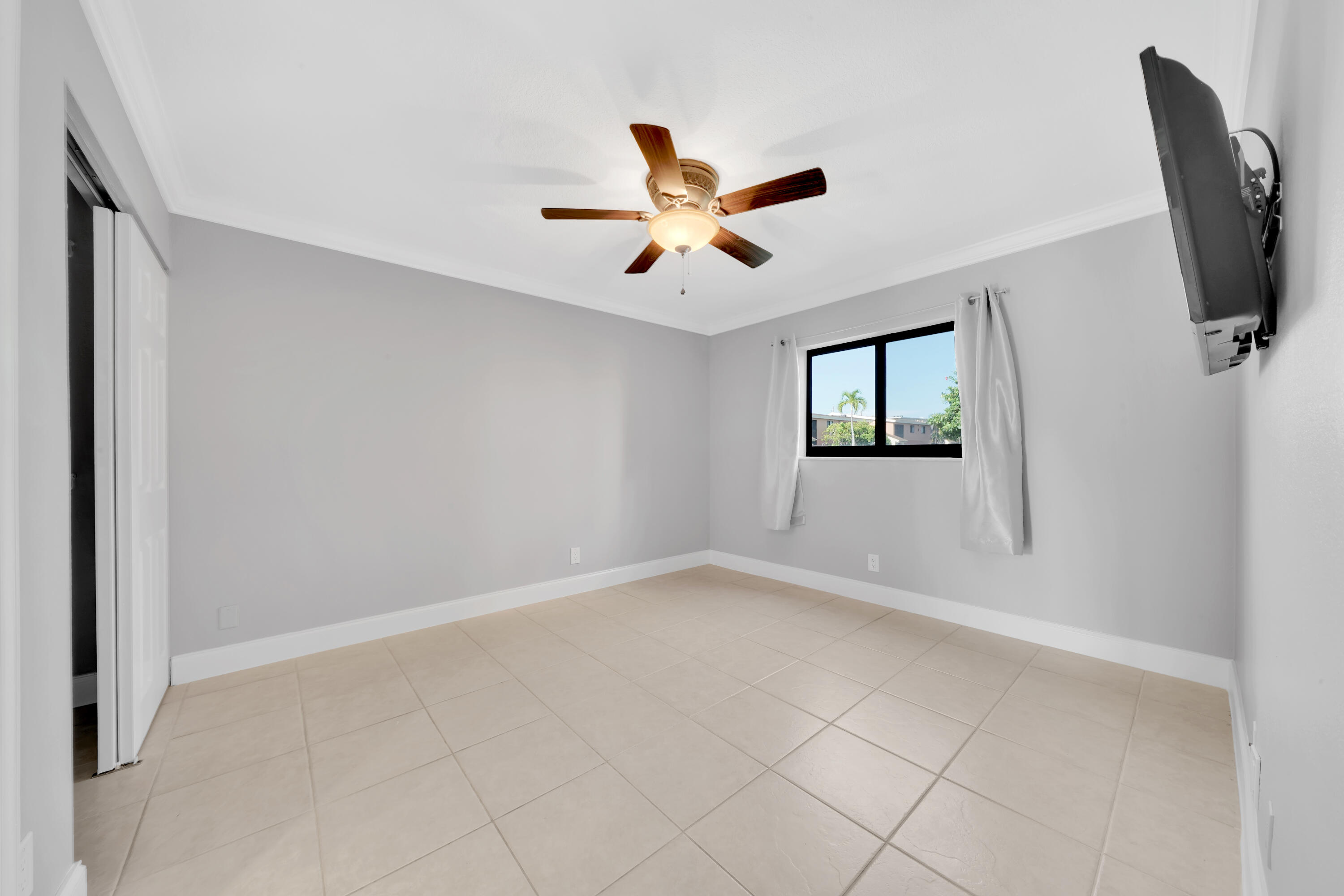 50 Southeast 12th Street, Unit 1320 Boca Raton, FL 33432 - Photo 19 of 39 6 Guest Bedroom (2) Staged