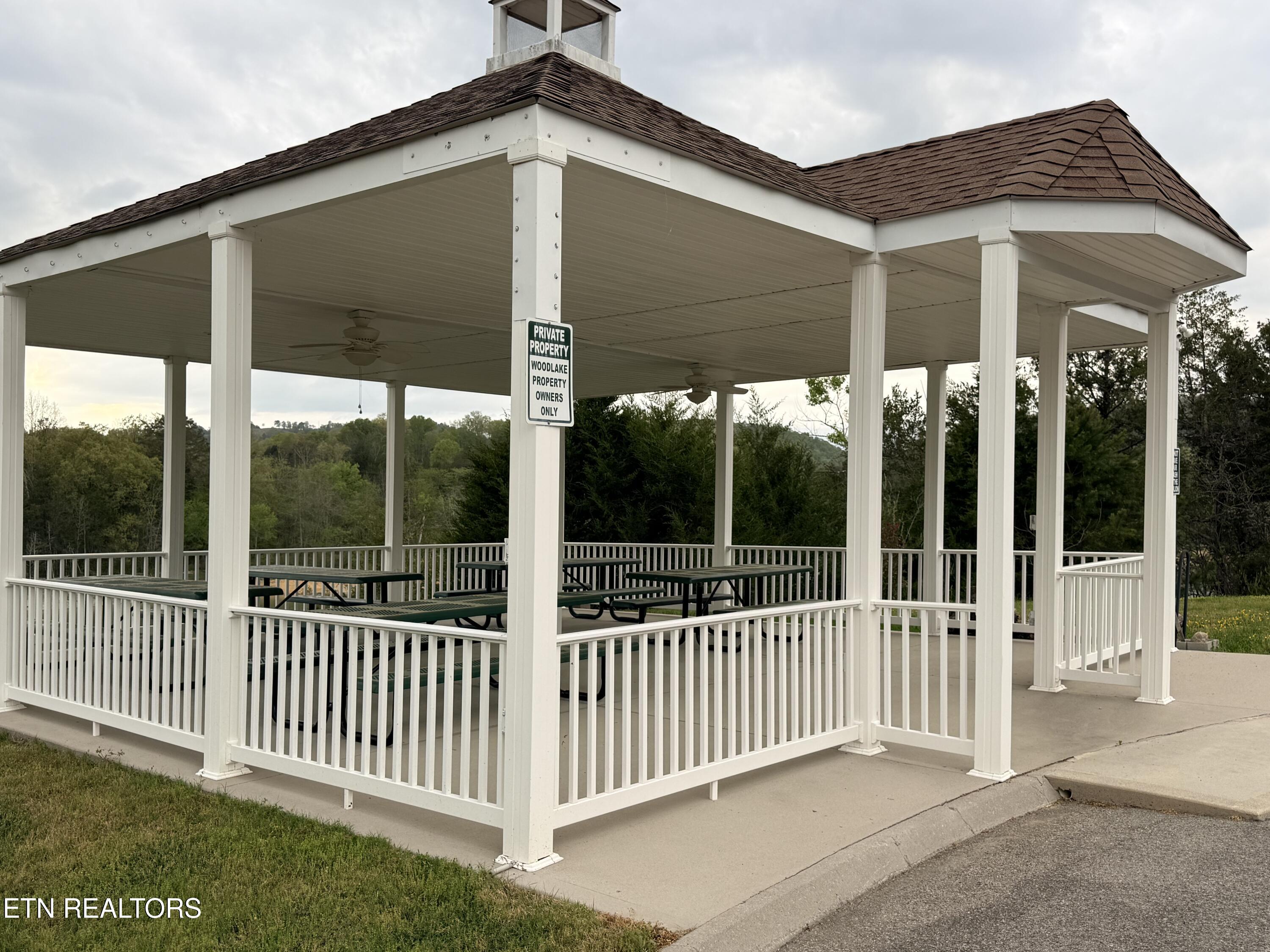 Wedge Way Tazewell, TN 37879 - Photo 18 of 29 Picnic Pavilion