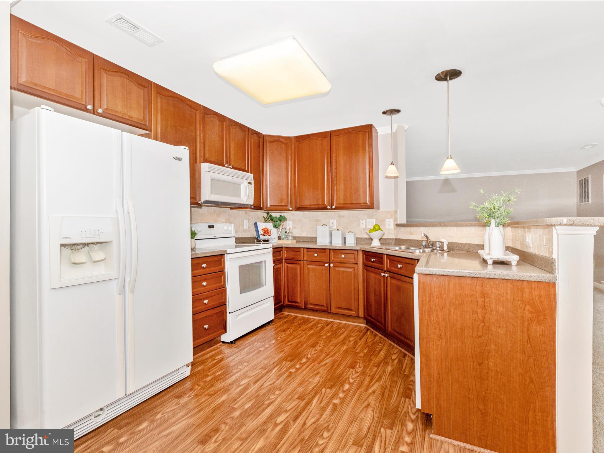 2508 Shelley Circle, Unit 8 1A Frederick, MD 21702 - Photo 11 of 48 Kitchen