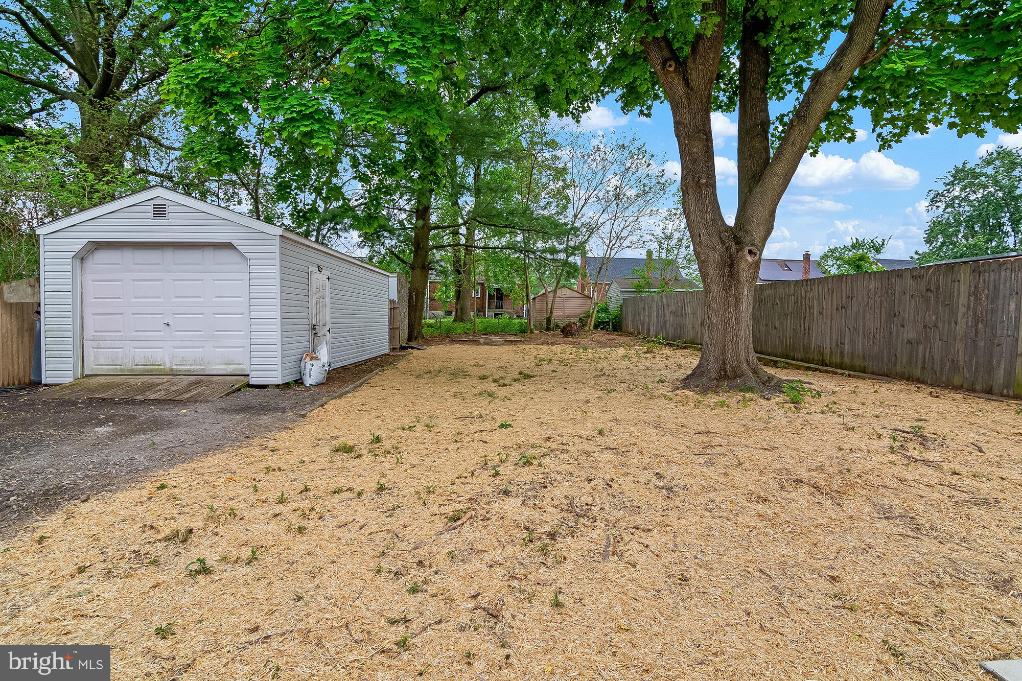 16 Left Wing Drive Middle River, MD 21220 - Photo 19 of 20 Spacious yard with serene greenery.