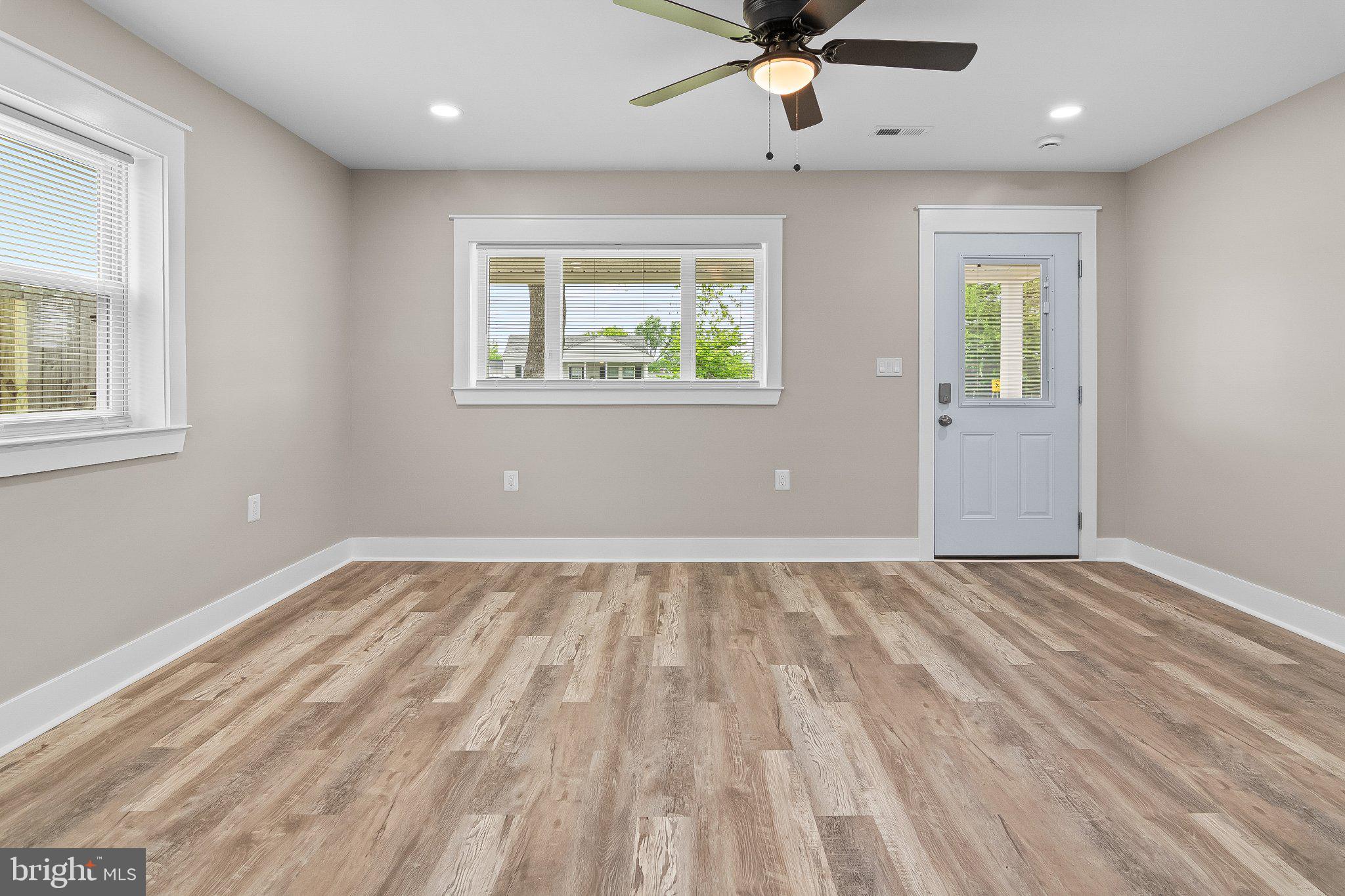 16 Left Wing Drive Middle River, MD 21220 - Photo 3 of 20 Bright and airy living space awaits!