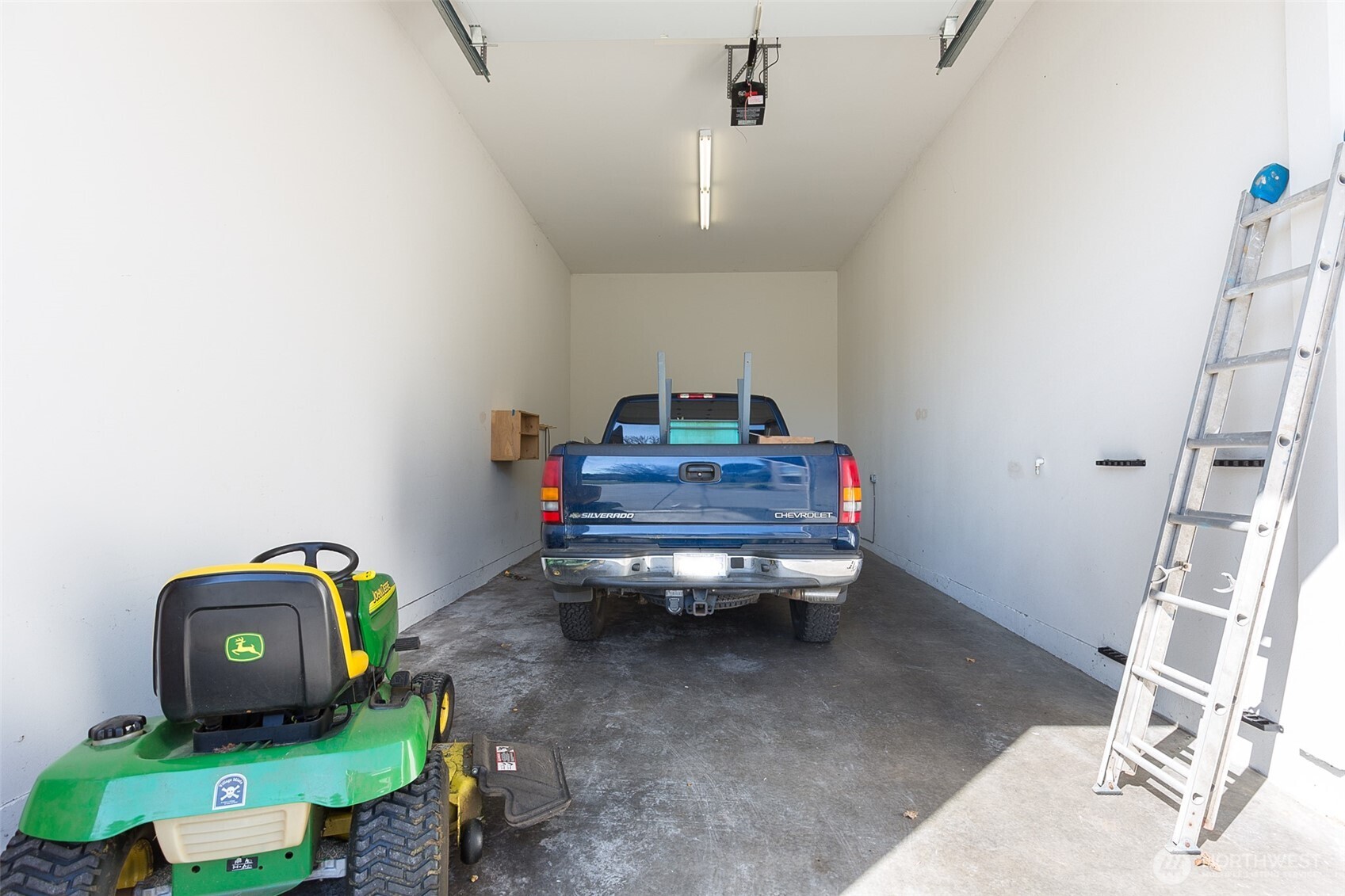 81 Bon Jon View Way Sequim, WA 98382 - Photo 38 of 38 a room with toys and a table