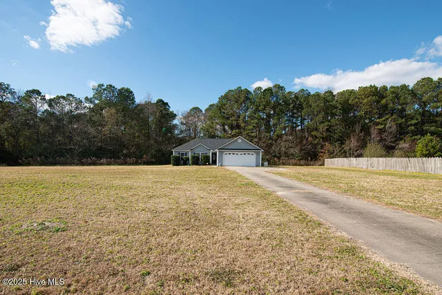 $265,000 | 111 Cherry Grove Drive, Richlands, NC 28574
