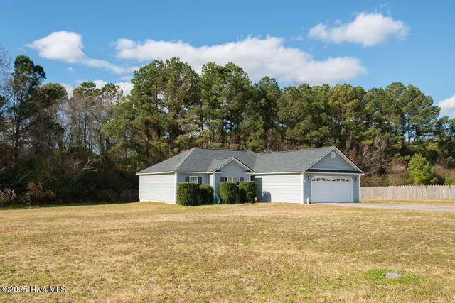 $265,000 | 111 Cherry Grove Drive, Richlands, NC 28574