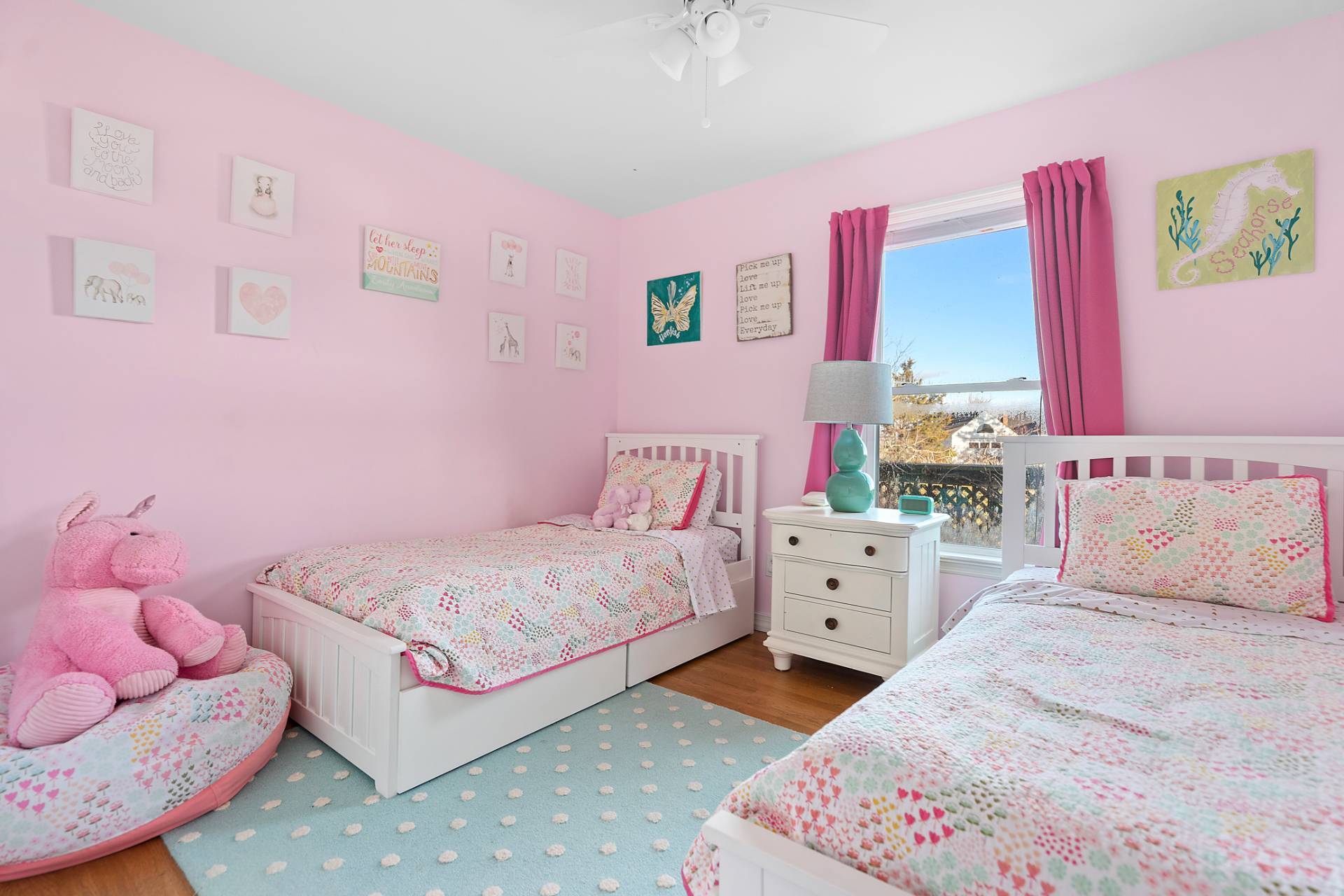 5 South Dorset Drive Montauk, NY 11954 - Photo 7 of 20 a bedroom with a bed and a couch