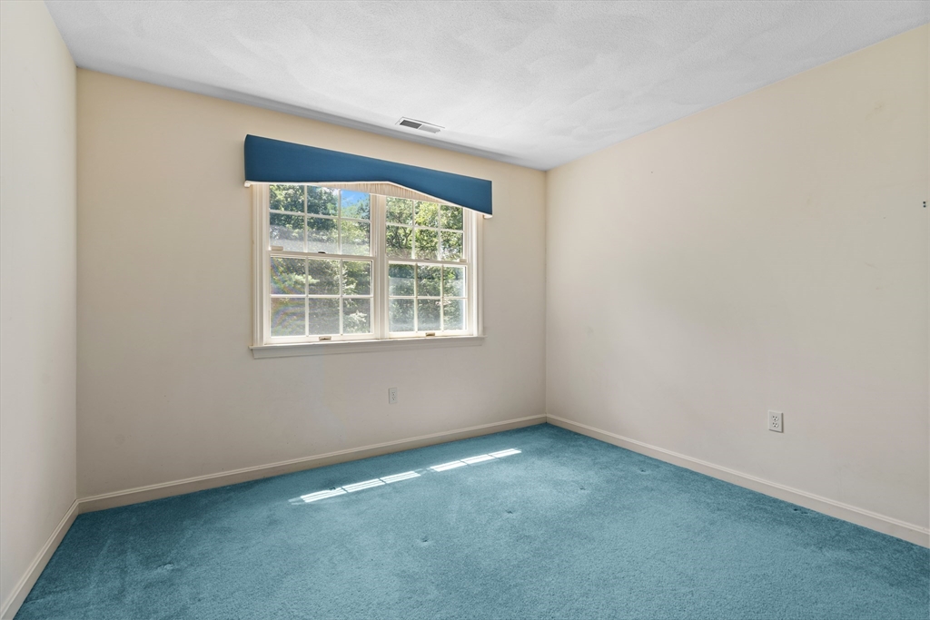 61 Spruce Road North Reading, MA 01864 - Photo 21 of 42 Gallery Image 21