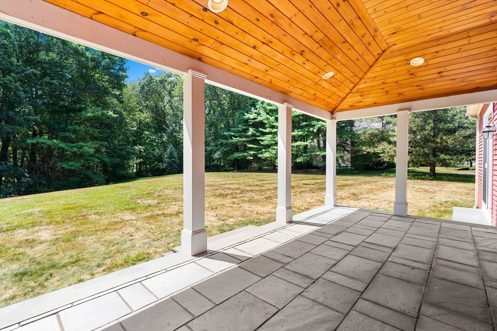 61 Spruce Road North Reading, MA 01864 - Photo 37 of 42 Gallery Image 37