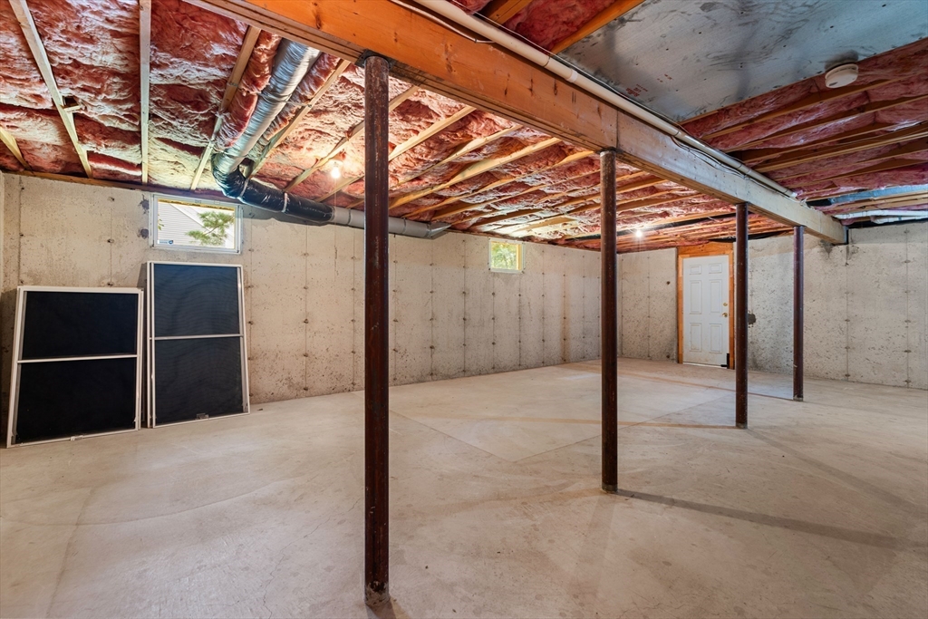 61 Spruce Road North Reading, MA 01864 - Photo 39 of 42 Gallery Image 39