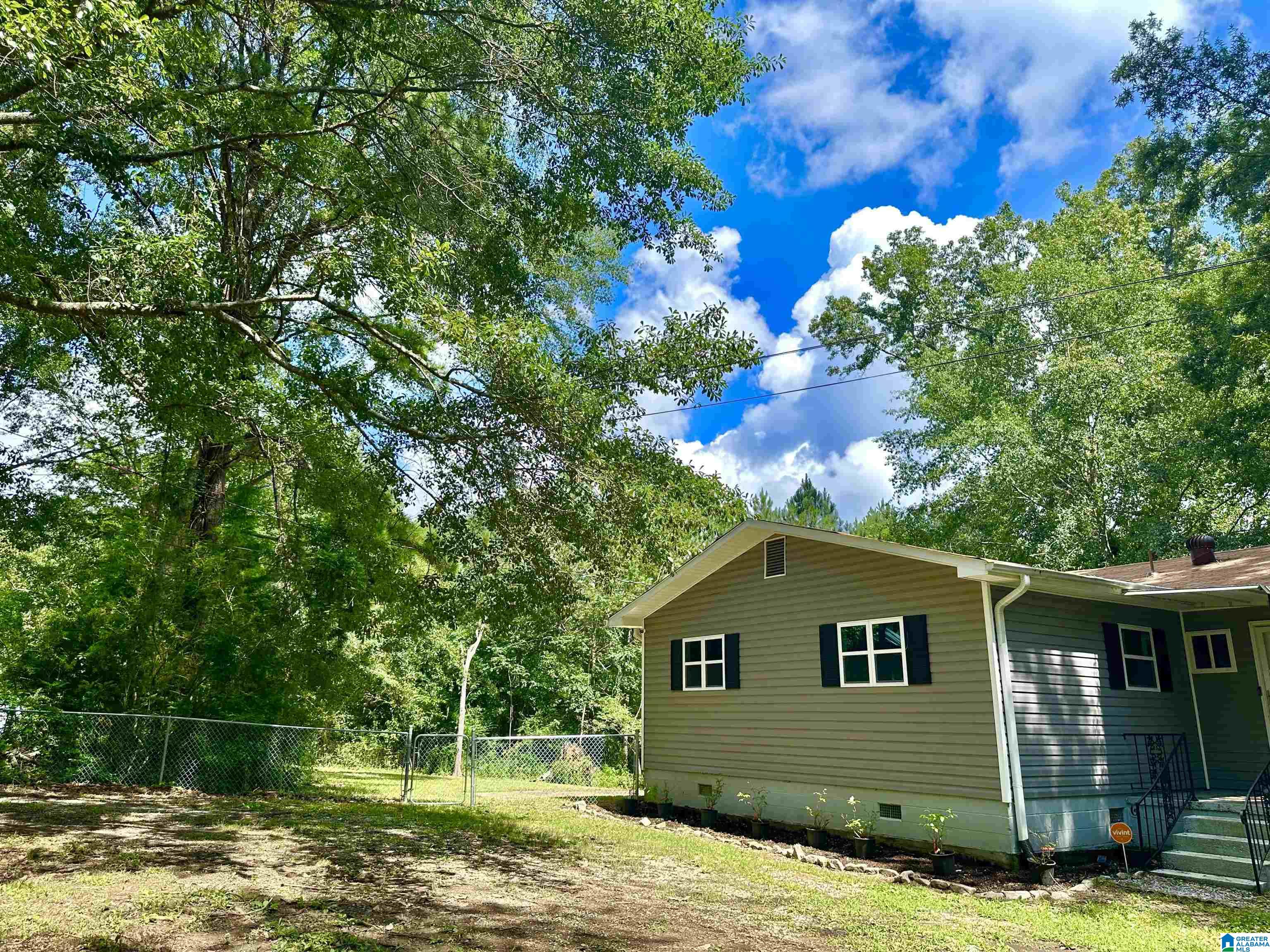 260 Sun Valley Circle Sterrett, AL 35147 - Photo 4 of 15