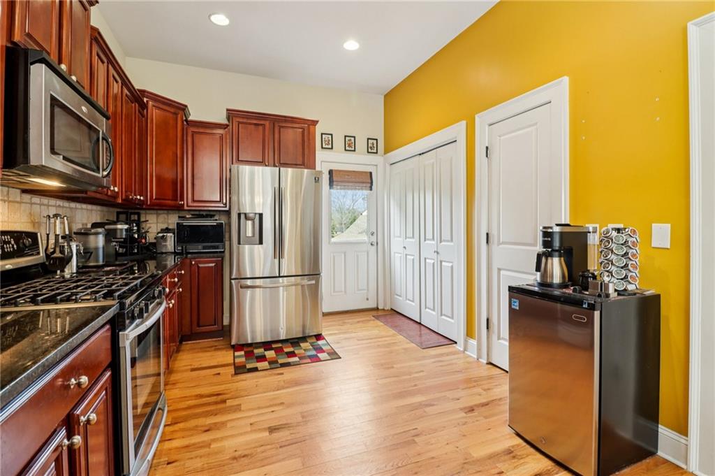 447 Walnut Street Atlanta, GA 30354 - Photo 9 of 23