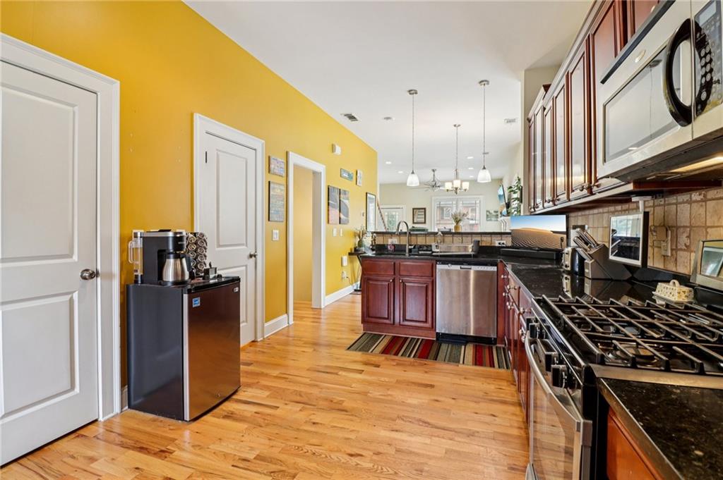 447 Walnut Street Atlanta, GA 30354 - Photo 10 of 23