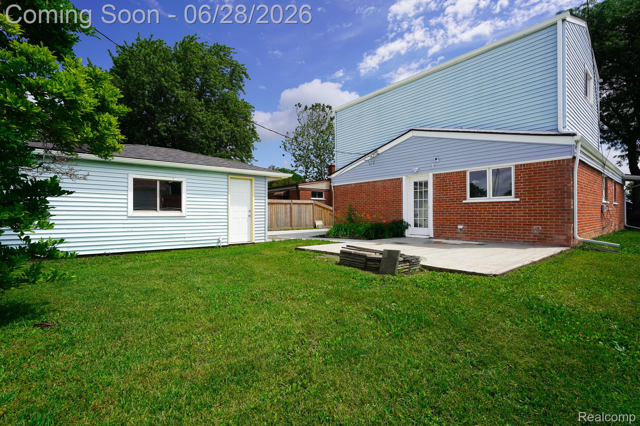 15646 Selwyn Road Southgate, MI 48195 - Photo 5 of 69 DDS04799.jpg