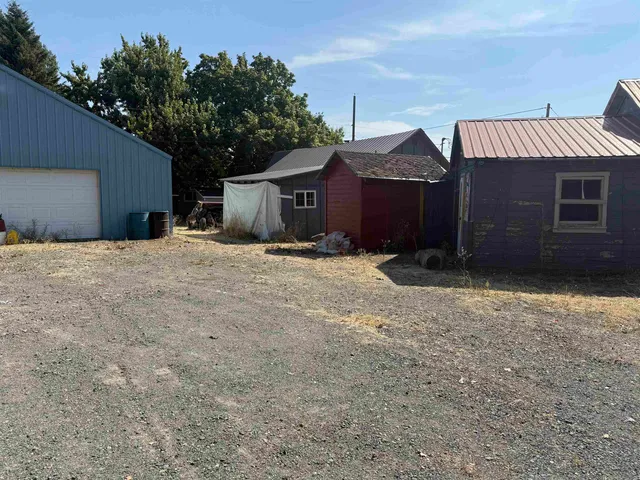 $325,000 | 711 East Lake Street, Medical Lake, WA 99022