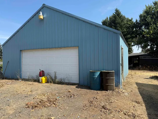 $325,000 | 711 East Lake Street, Medical Lake, WA 99022