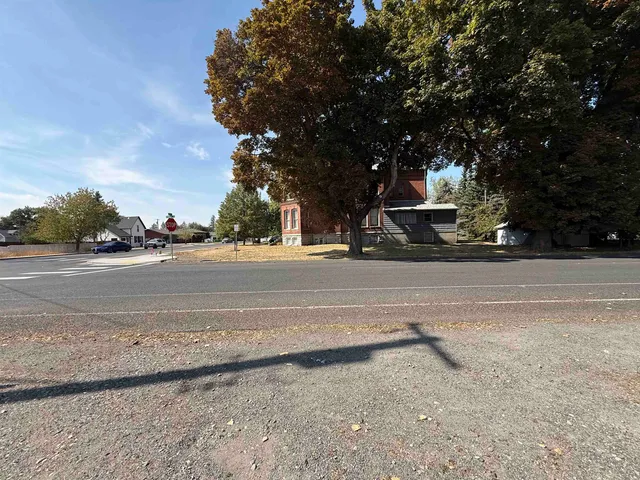 $325,000 | 711 East Lake Street, Medical Lake, WA 99022