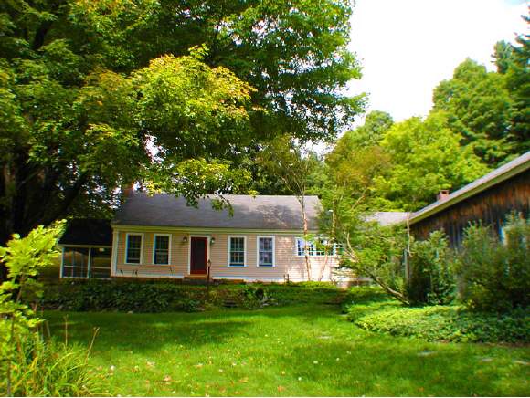 684 Park Laughton Road Dummerston, VT 05346 - Photo 1 of 12