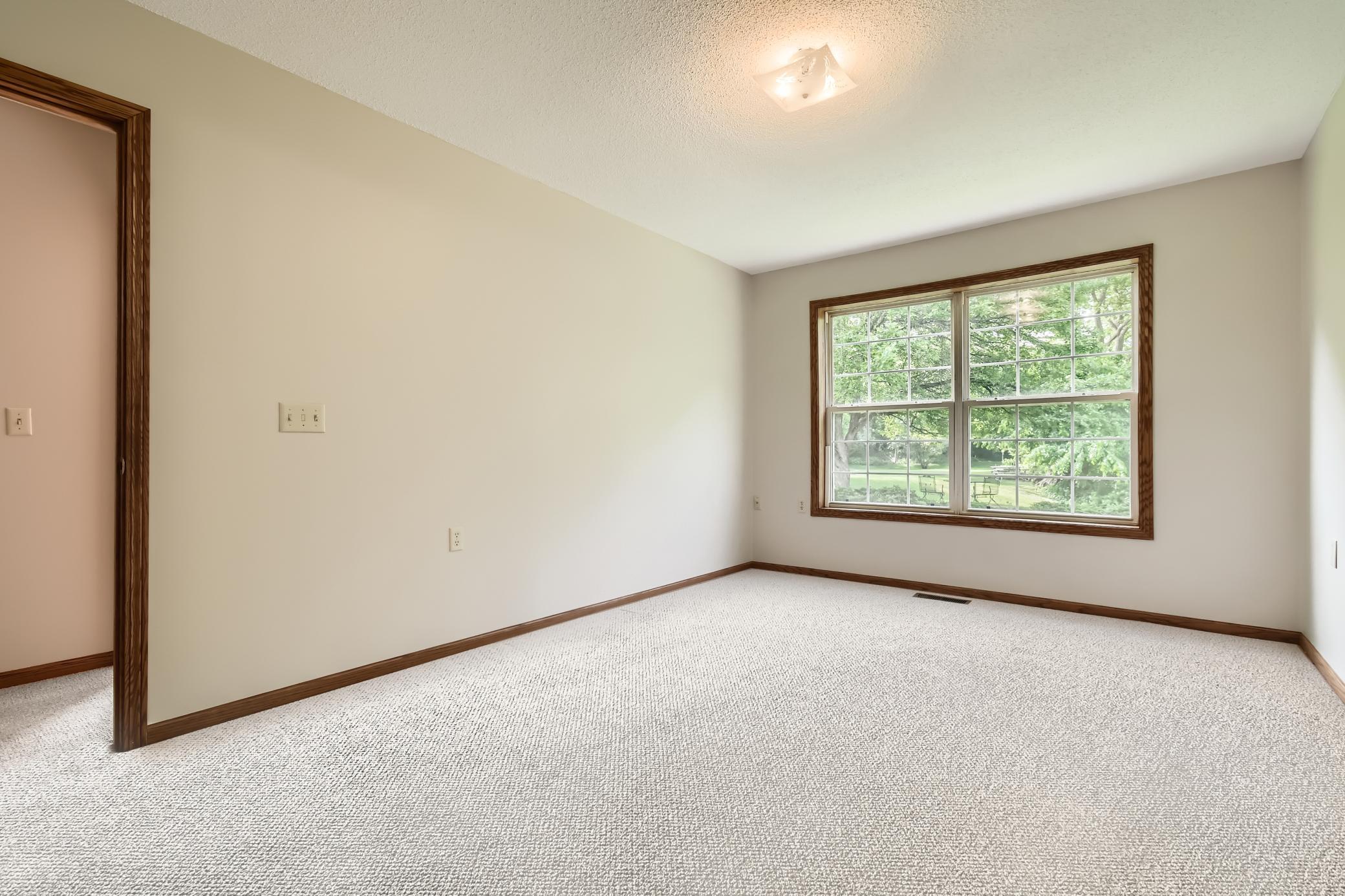 6928 Inverness Trail Inver Grove Heights, MN 55077 - Photo 16 of 25 Gallery Image 16