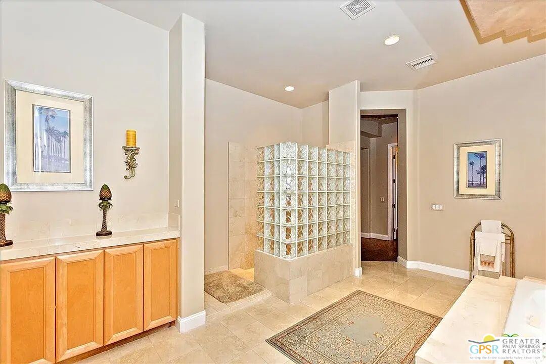 46 Vista Encantada Rancho Mirage, CA 92270 - Photo 16 of 38 Gallery Image 16