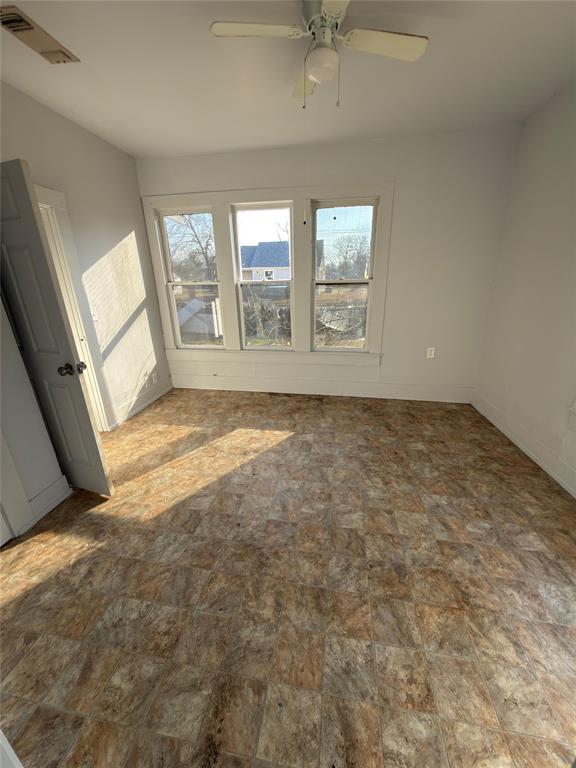 508 Allen Avenue Bonham, TX 75418 - Photo 7 of 13