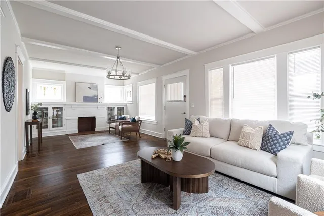 $399,900 | 1319 East 28th Street, Kansas City, MO 64109