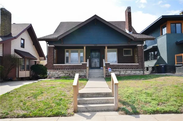 $389,900 | 1319 East 28th Street, Kansas City, MO 64109