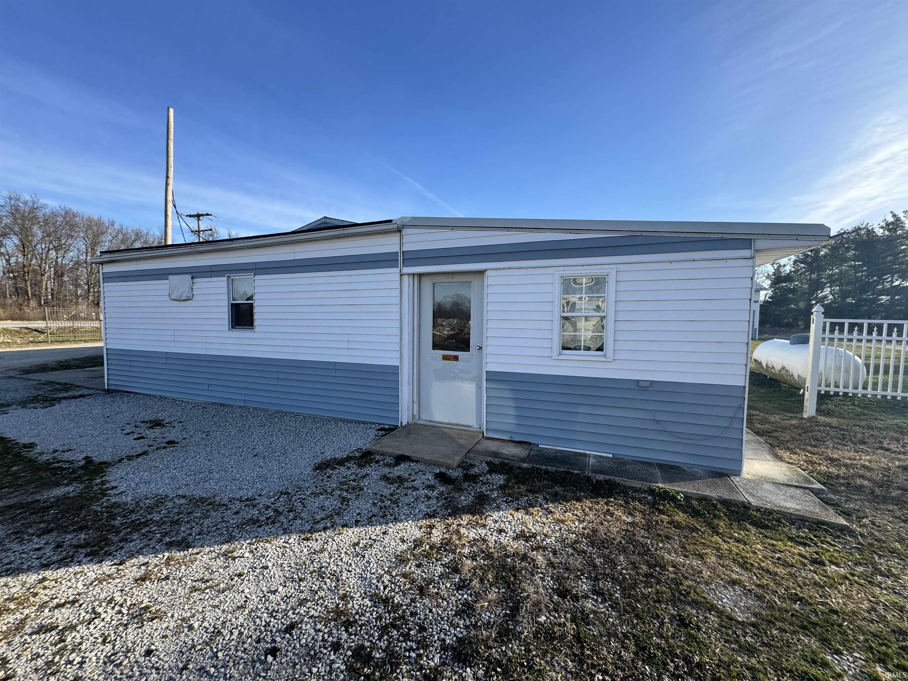 7811 Redwood Road Plymouth, IN 46563 - Photo 13 of 20