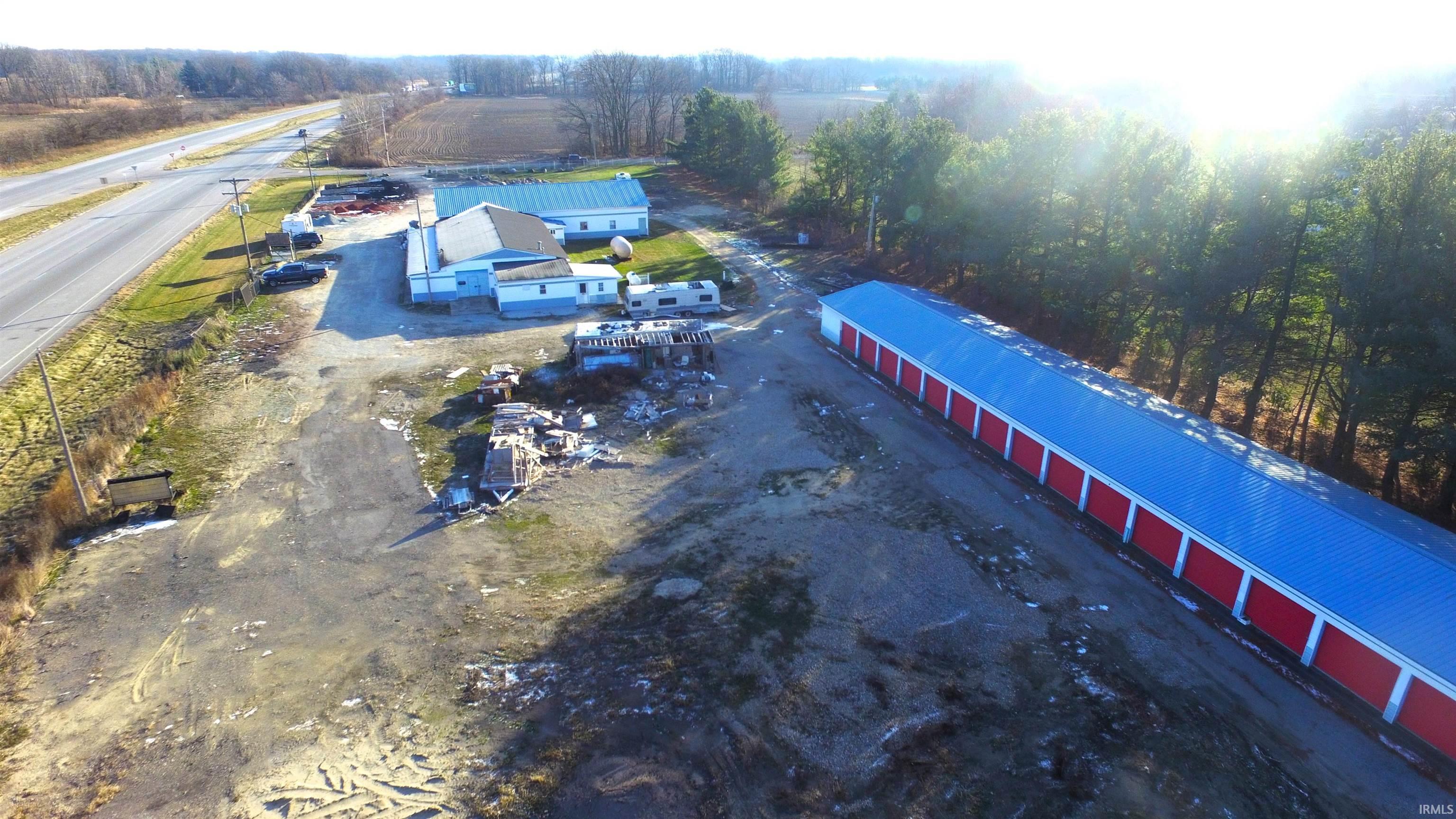 7811 Redwood Road Plymouth, IN 46563 - Photo 5 of 20