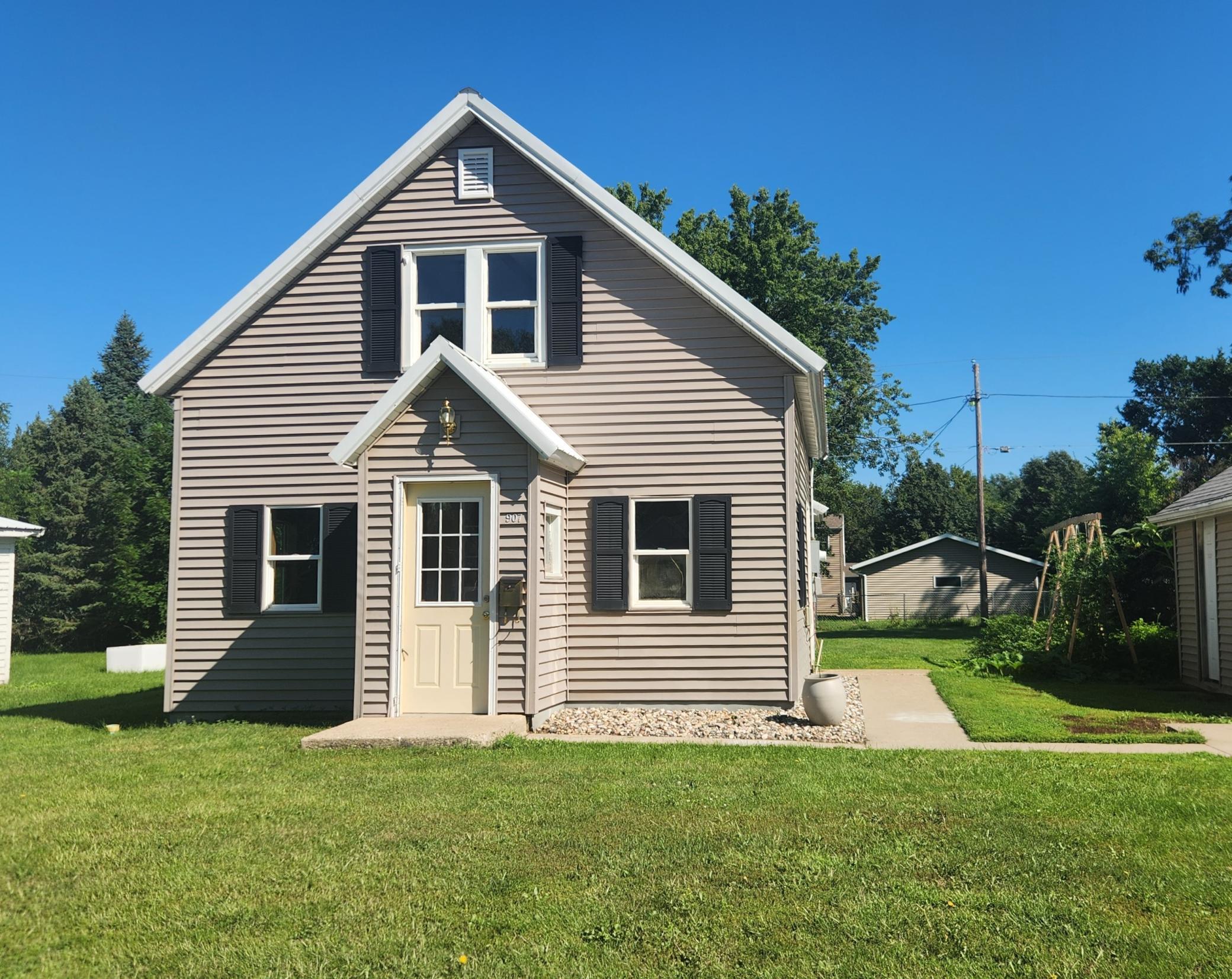 907 Main Street West Pipestone, MN 56164 - Photo 1 of 1 Gallery Image 1