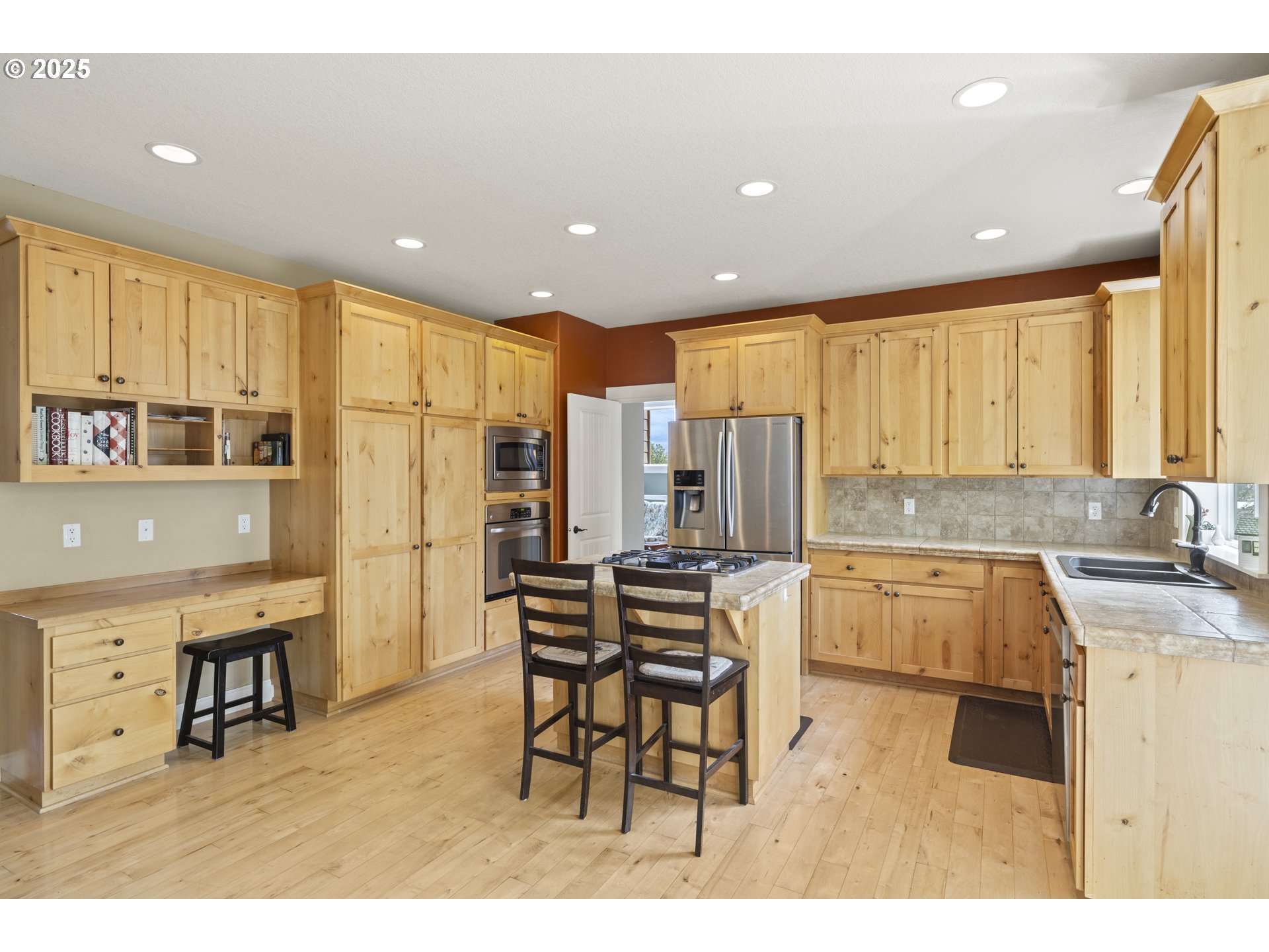 623 Southwest 5th Street Dundee, OR 97115 - Photo 11 of 45 Gallery Image 11